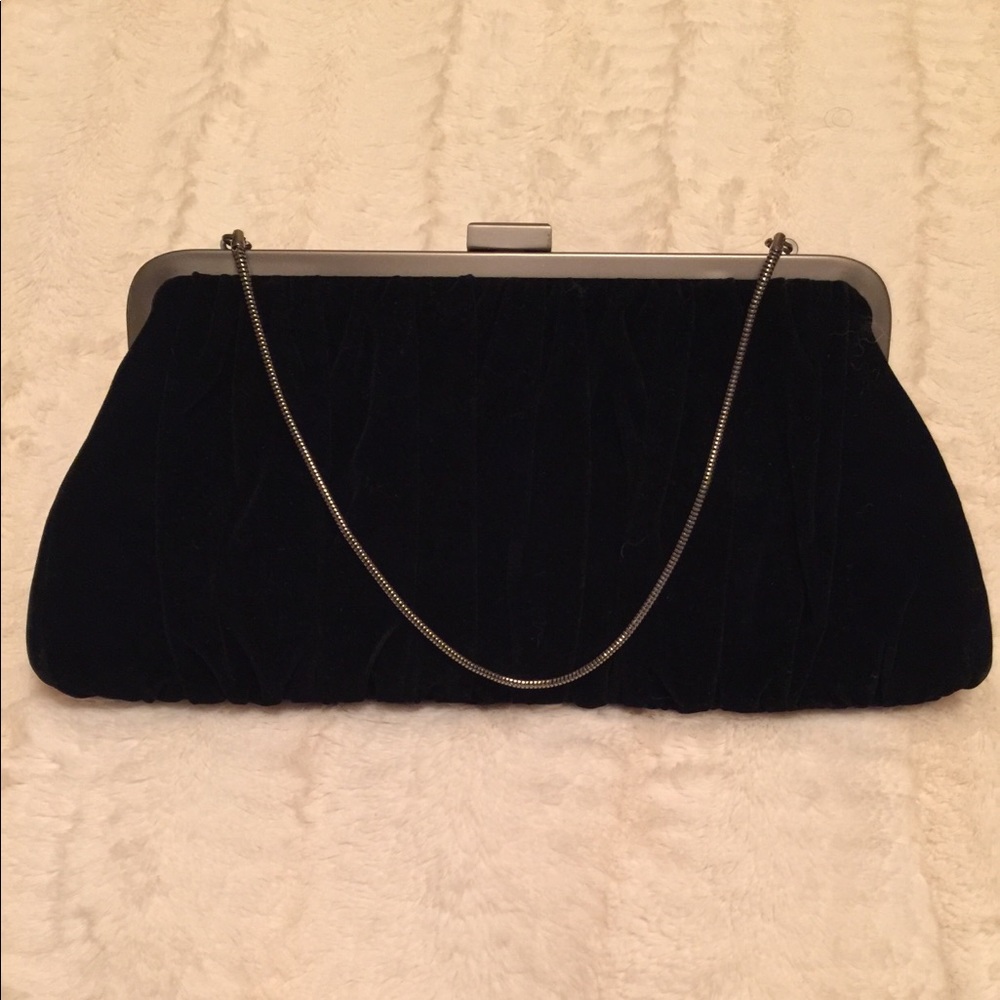Avenna Clutch Bag - Black